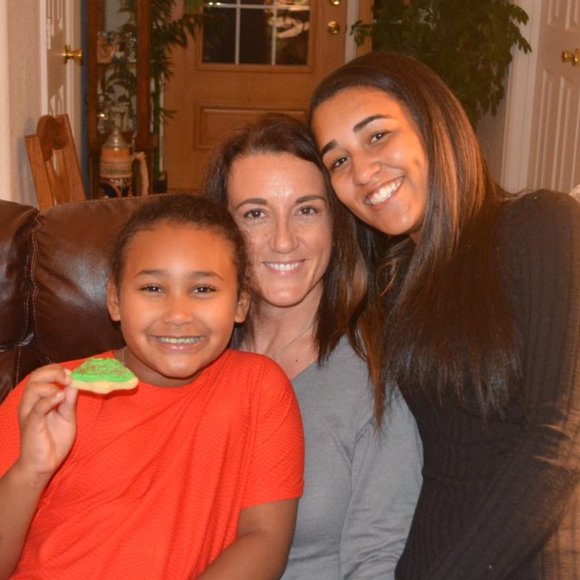 Meet your Posher, Jami - Picture 1 of 3